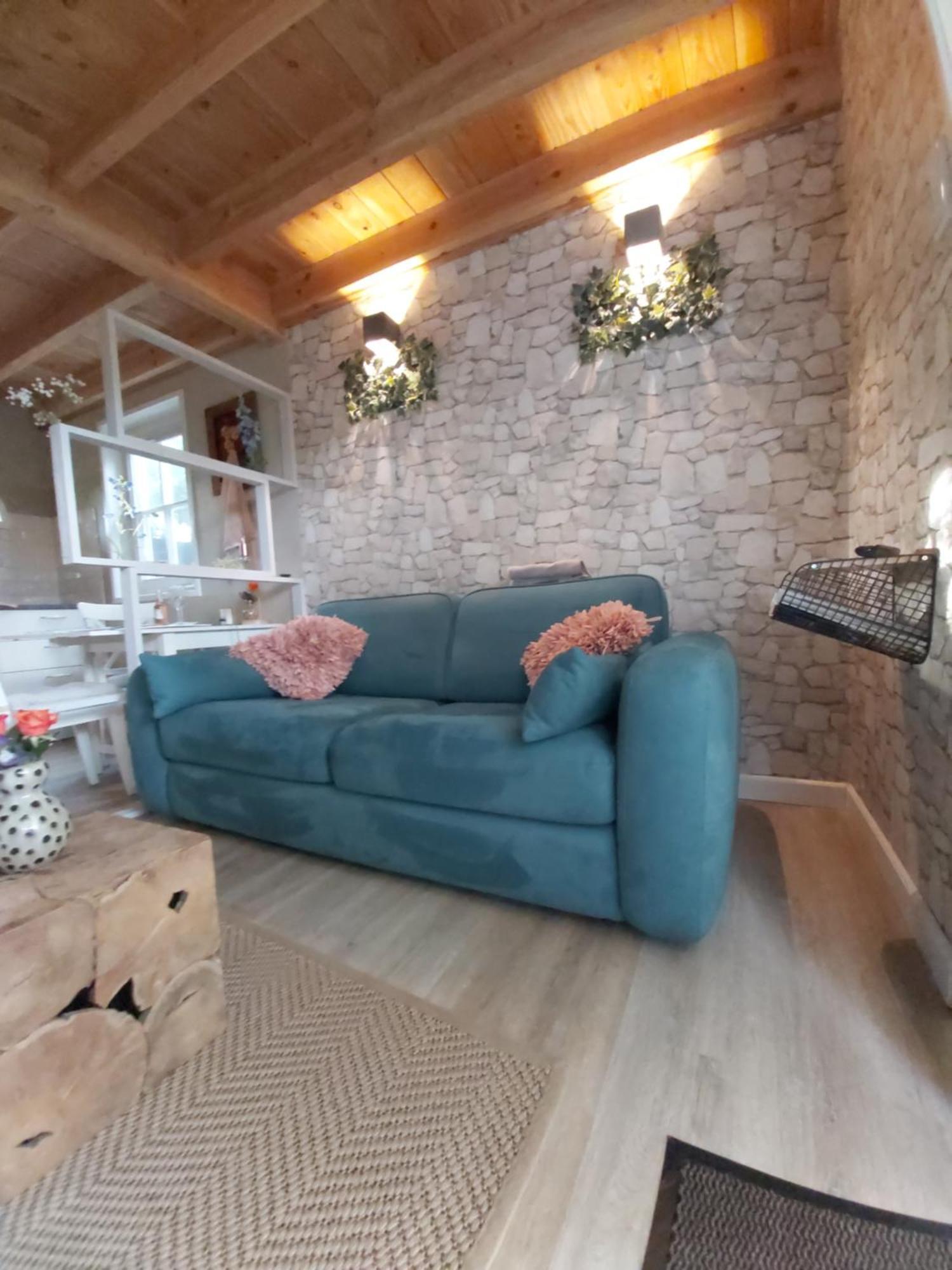 Tiny House Tholen Villa Bagian luar foto