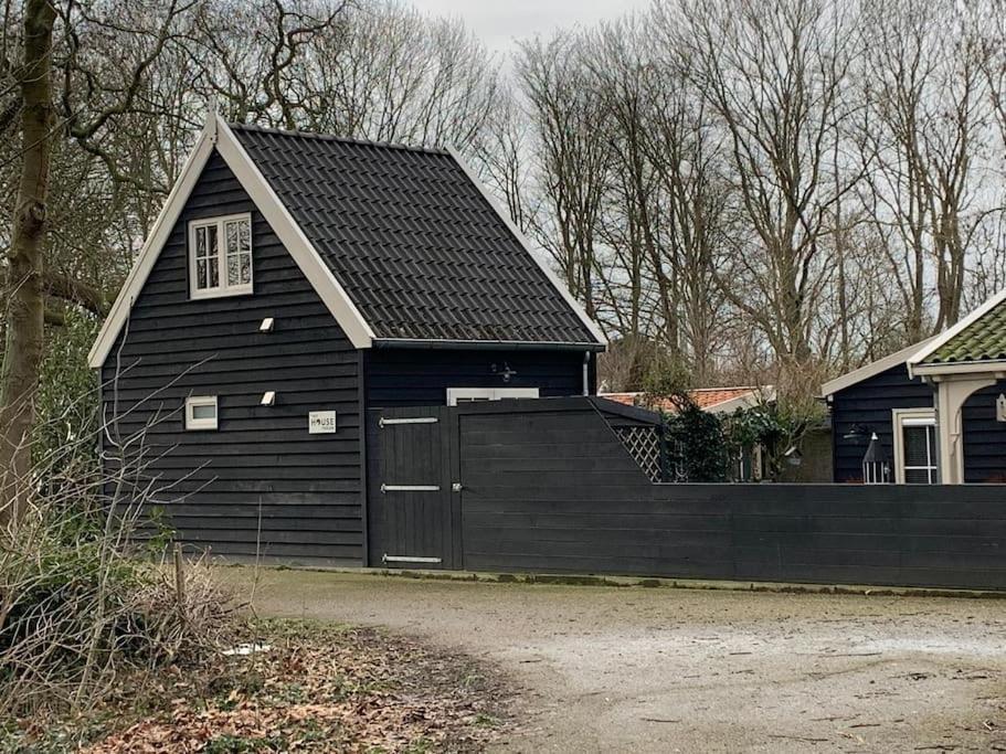 Tiny House Tholen Villa Bagian luar foto