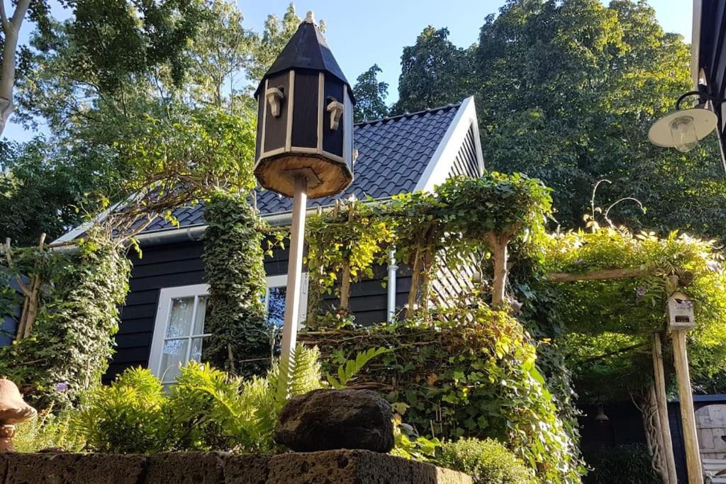 Tiny House Tholen Villa Bagian luar foto